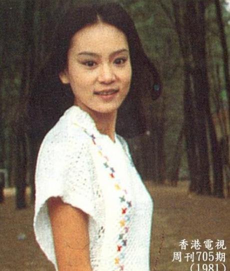 10年前丈夫意外坠楼去世，膝下无儿无女，如今刘雪华过得怎么样？
