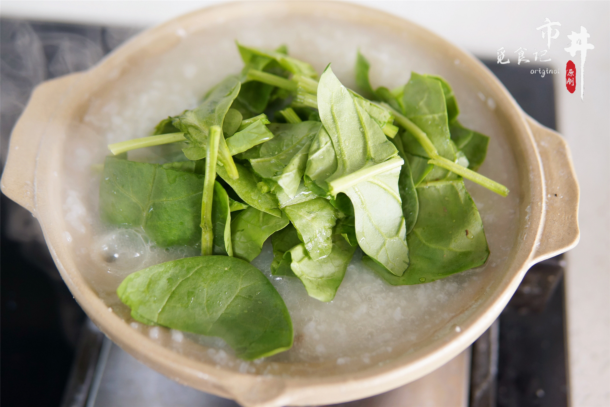 春天要常喝粥，大米加豬肝這樣煮，溫和更有營養，熬一鍋特香