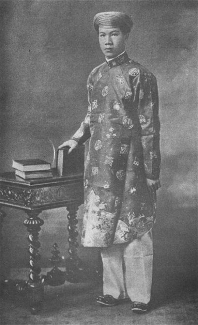 Nguyen Youlan, the last queen of Vietnam, has stunning appearance in ...