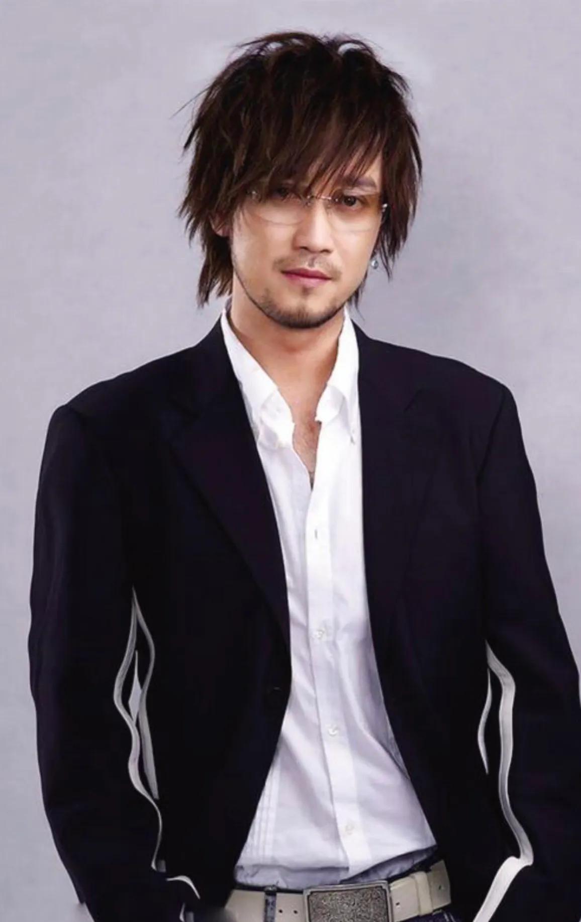 Xiaogang Zhou Chuanxiong - iNEWS