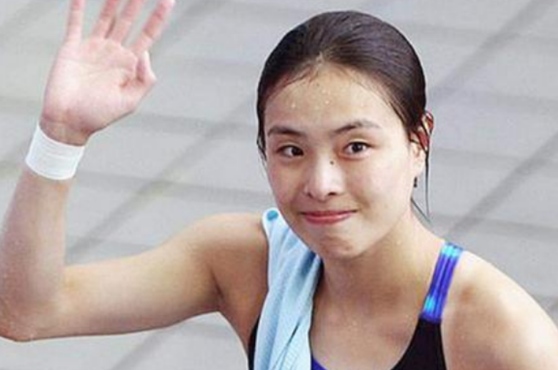 为什么跳水运动员上岸后，立马就要去冲澡？是因为泳池水不干净么