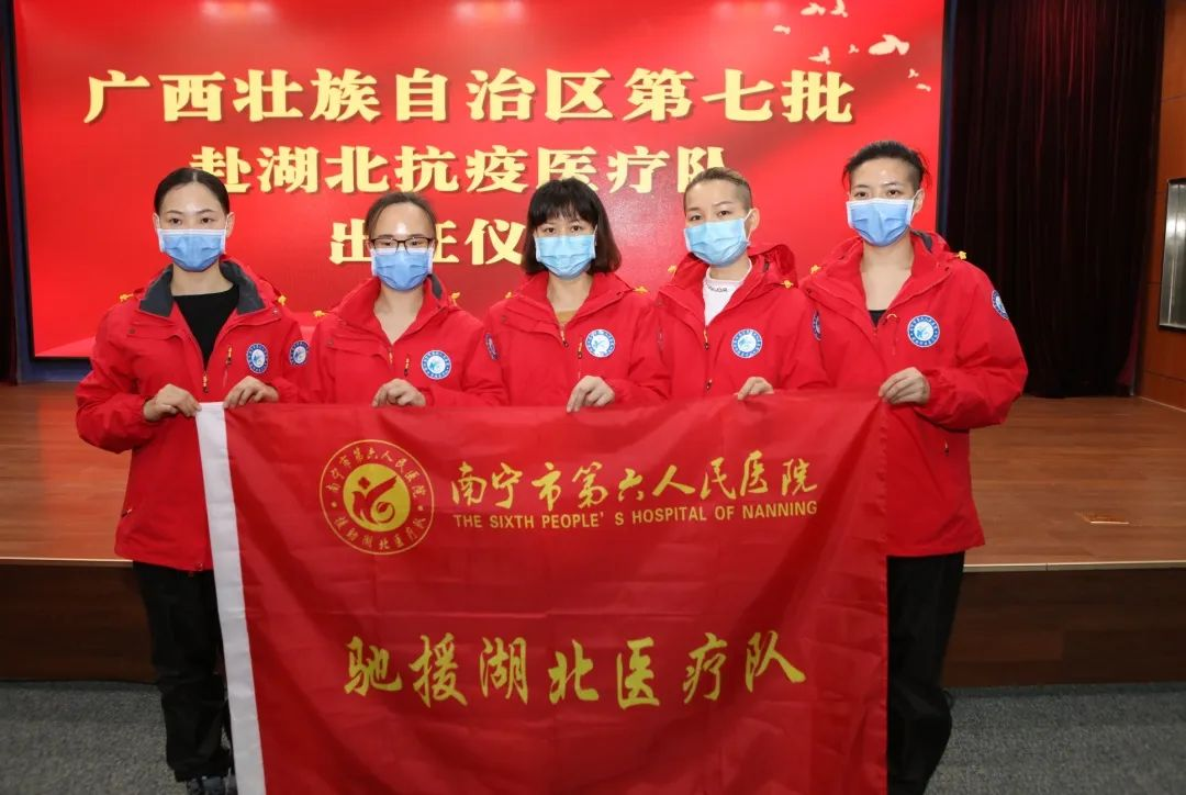 一年了，他的微博成了“哭墙”