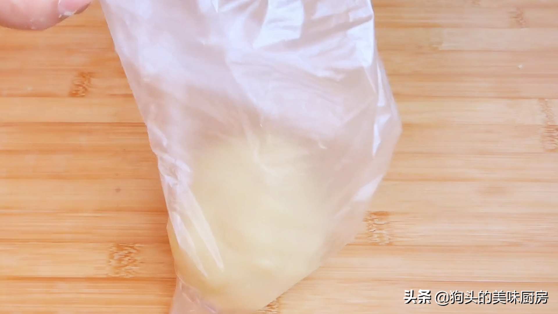 想吃酥餅不用排隊，教你在家做，不用烤箱，有鍋就行，個個酥掉渣