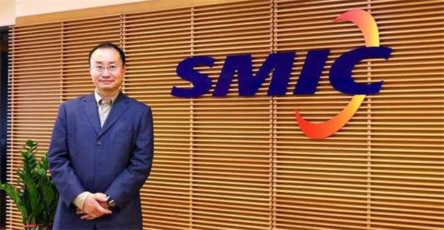 敲定76亿光刻机订单后，中芯国际逐渐蜕变，正在