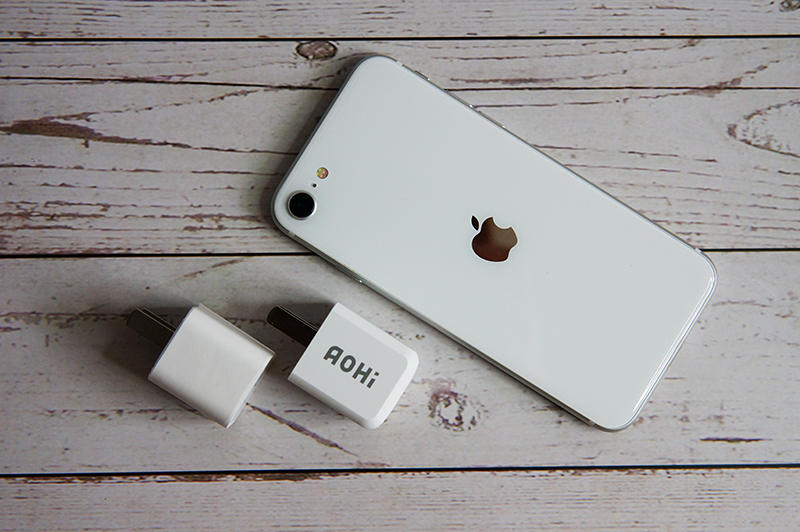 小體積，大能量：Aohi magcube 20W充電器體驗(yàn)