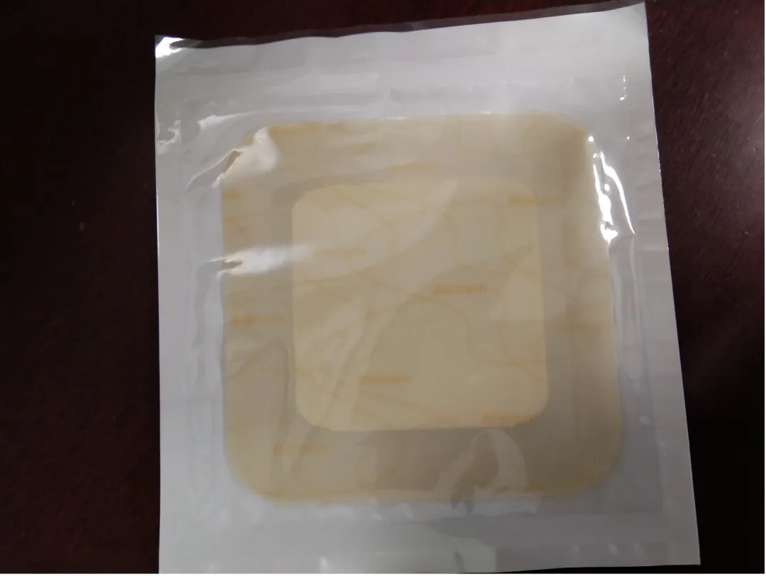 管理伤口时这样用泡沫敷料，事半功倍
