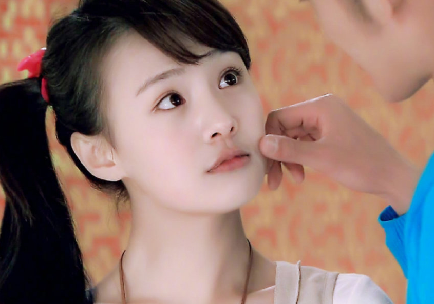 郑爽收到前商务团队律师函，霸气回怼被粉丝夸