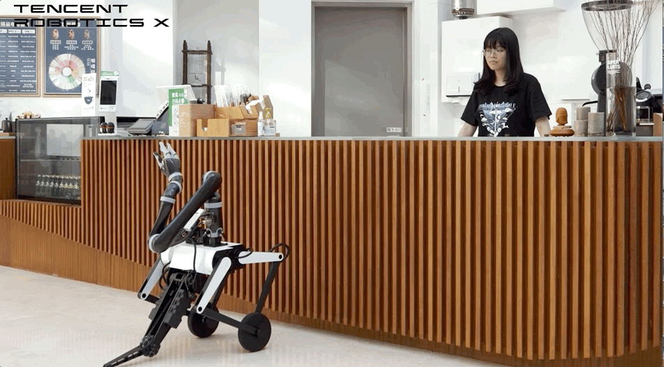 鵝廠機(jī)器人“穿著”輪滑鞋大玩前空翻，連人都不敢輕易嘗試