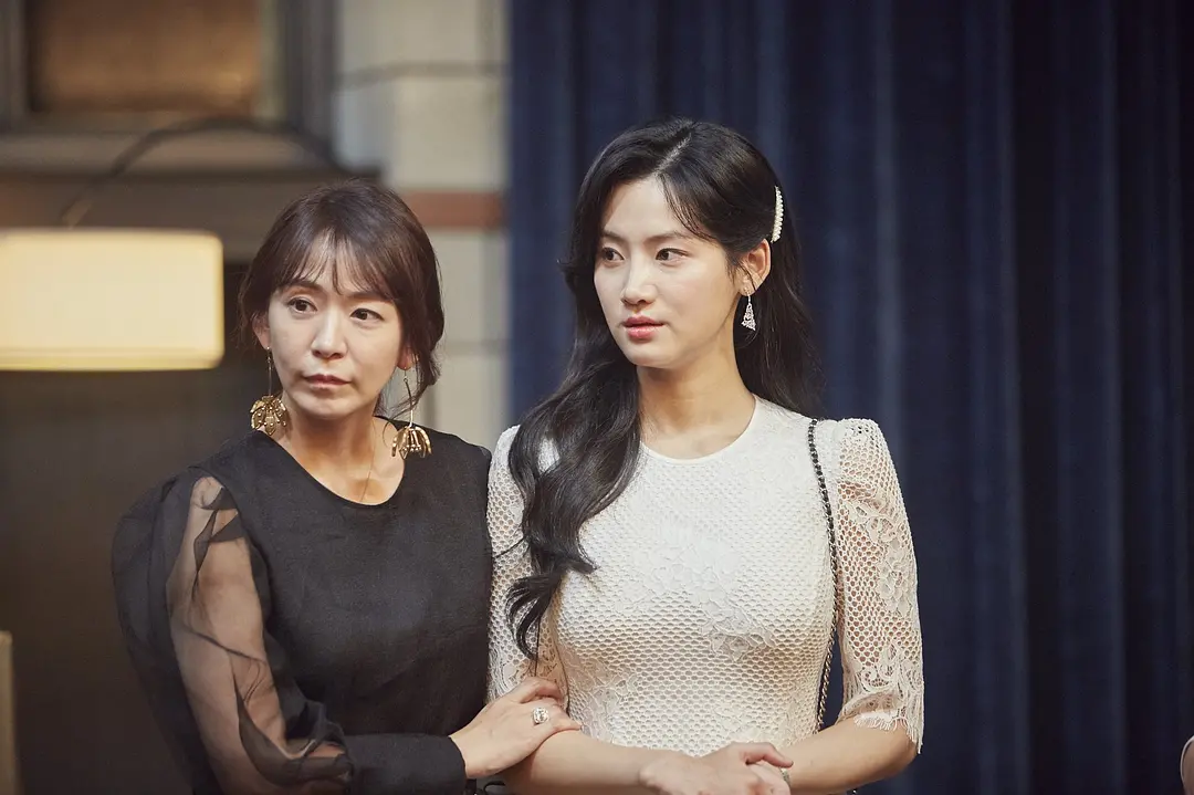 网飞新韩剧，拍出青春残酷的一面：关于校园霸