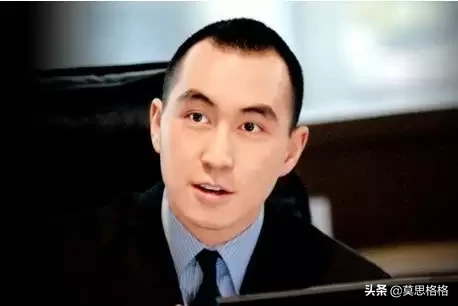 天天看赌王千金，却忽略了赌王帅气的儿子！谁