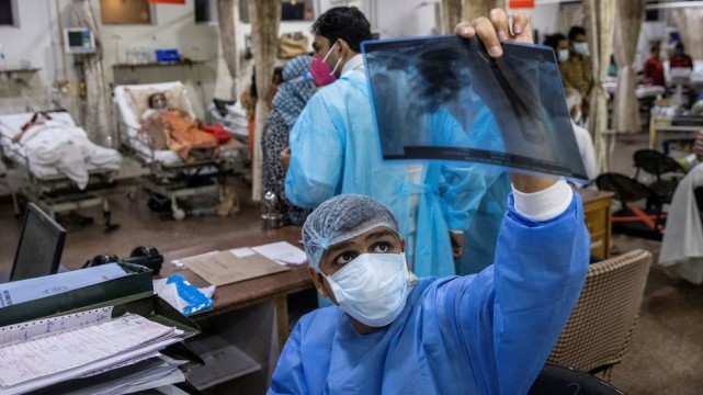 印度疫情中医生总死亡人数已超1000，实际数字恐更高