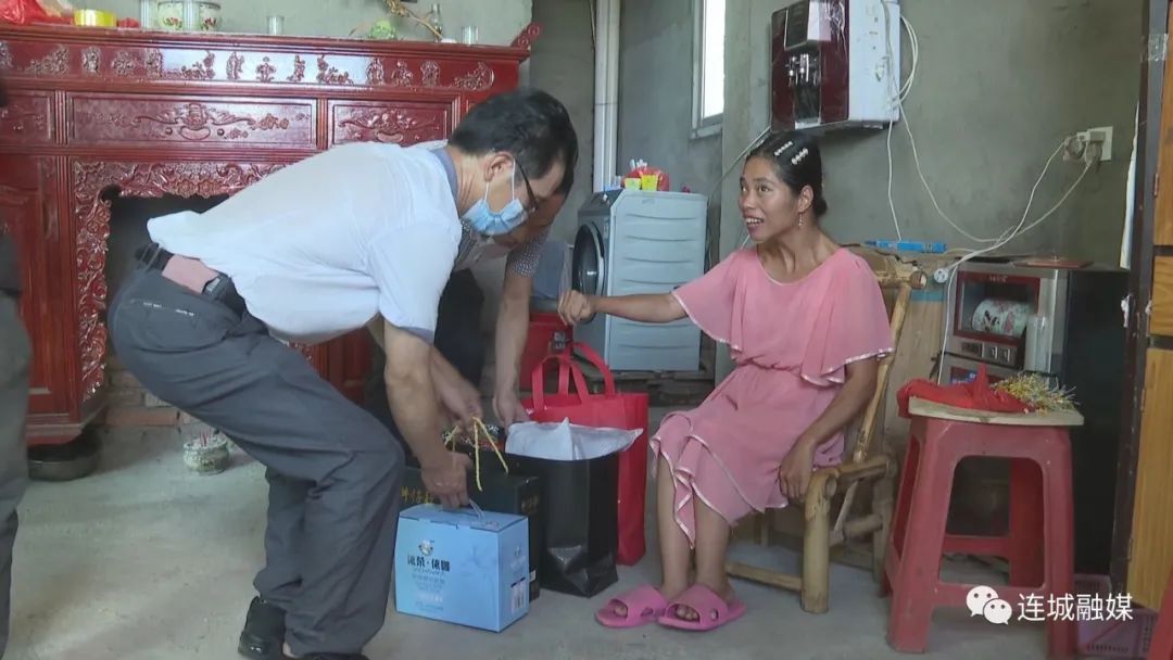 「冠豸山下是我家」龍巖市殘聯(lián)攜手愛心企業(yè)家開展助殘慰問活動(dòng)