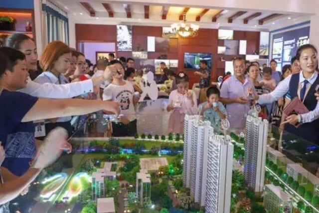 我国房价真的会下降吗？专家预测：2021年房价将