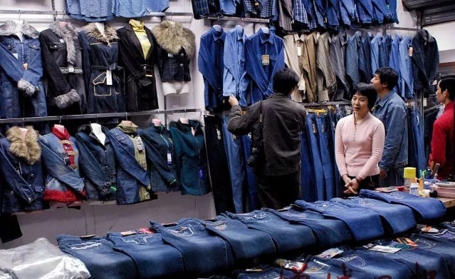 服装行业的万亿市场，一手如何靠供应链强势分割？