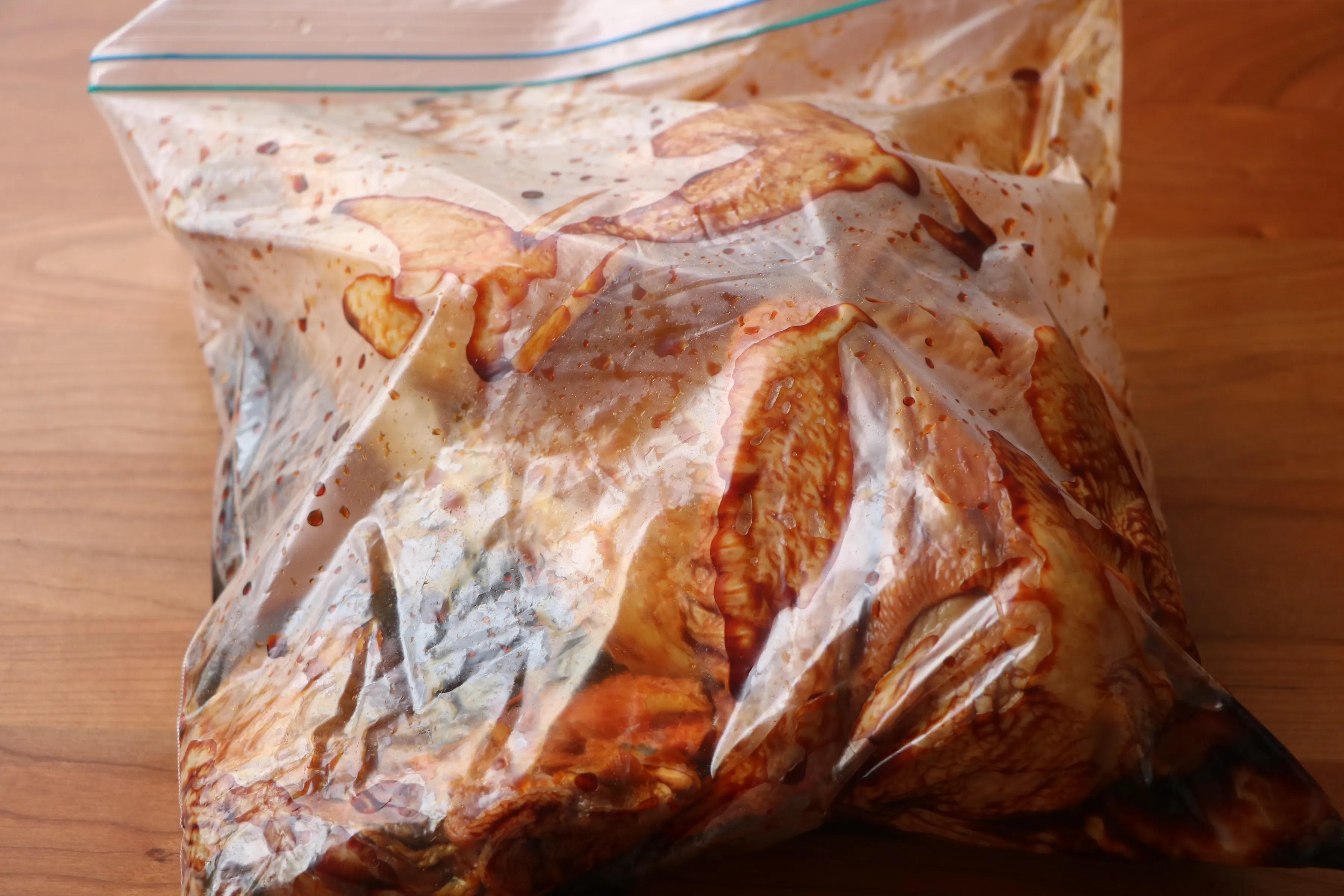 整隻雞怎麼做最好吃？ 靠譜的懶人做法，鮮嫩多汁，比紅燒還過癮！