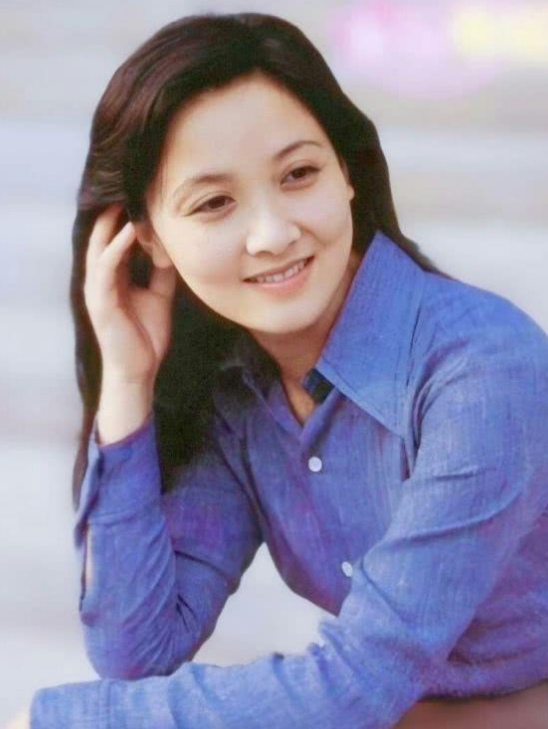 樂(lè)韻去世26年，退出《紅樓夢(mèng)》成就鄧婕，騙她的羅烈下場(chǎng)怎么樣？