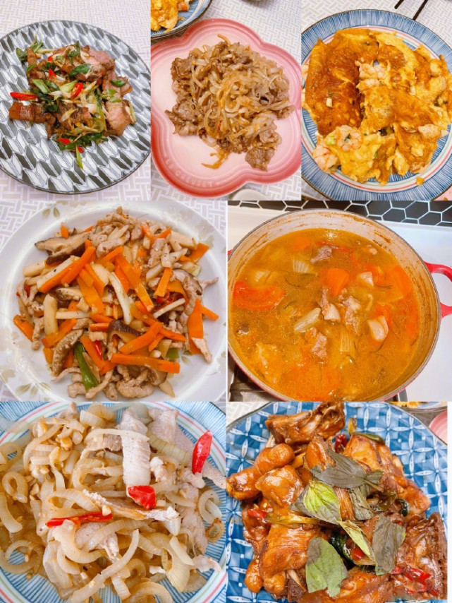 贾静雯亲自为女儿做美食，咘咘大赞妈妈厨艺，吃货模样古灵精怪