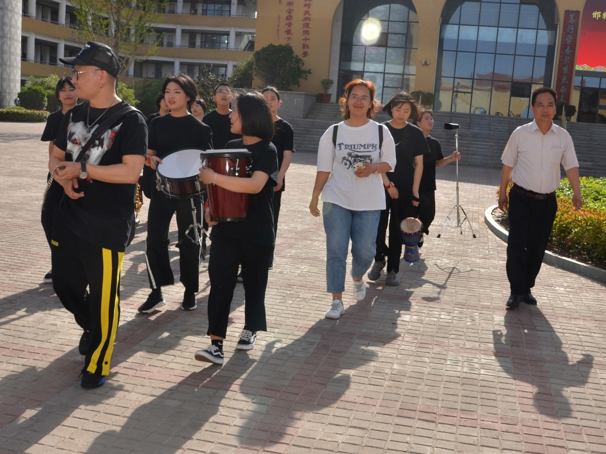 邯郸临漳县第三中学音乐作品《嘿》参加市第32届青少年音乐节汇报演出