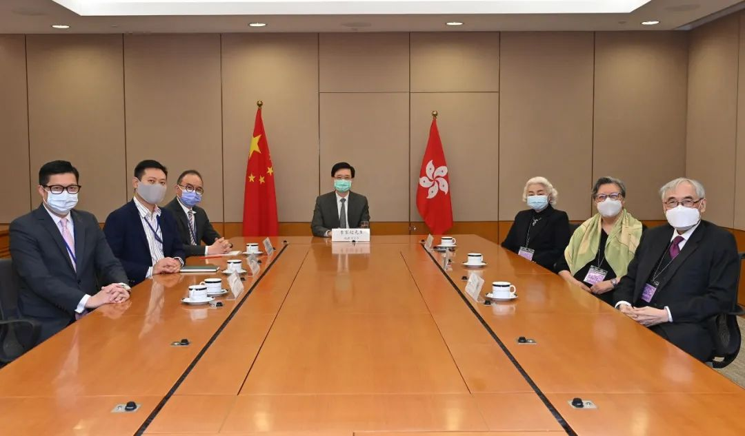 DQ郑松泰的政治含意，堵住漏洞，建立对香港立法会议员的审查机制