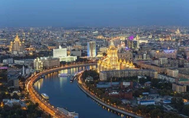 俄罗斯不产“秋裤”？为何零下30多度，满大街是