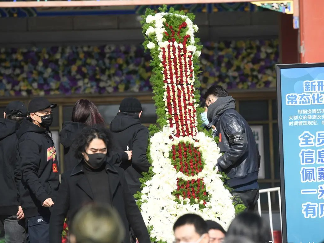 Zhao Yingjun leaves the ceremony is held, xue Zhiqian is gaunt immerse oneself in cry bitterly personally now, ever rushed about for the good friend demand medical service