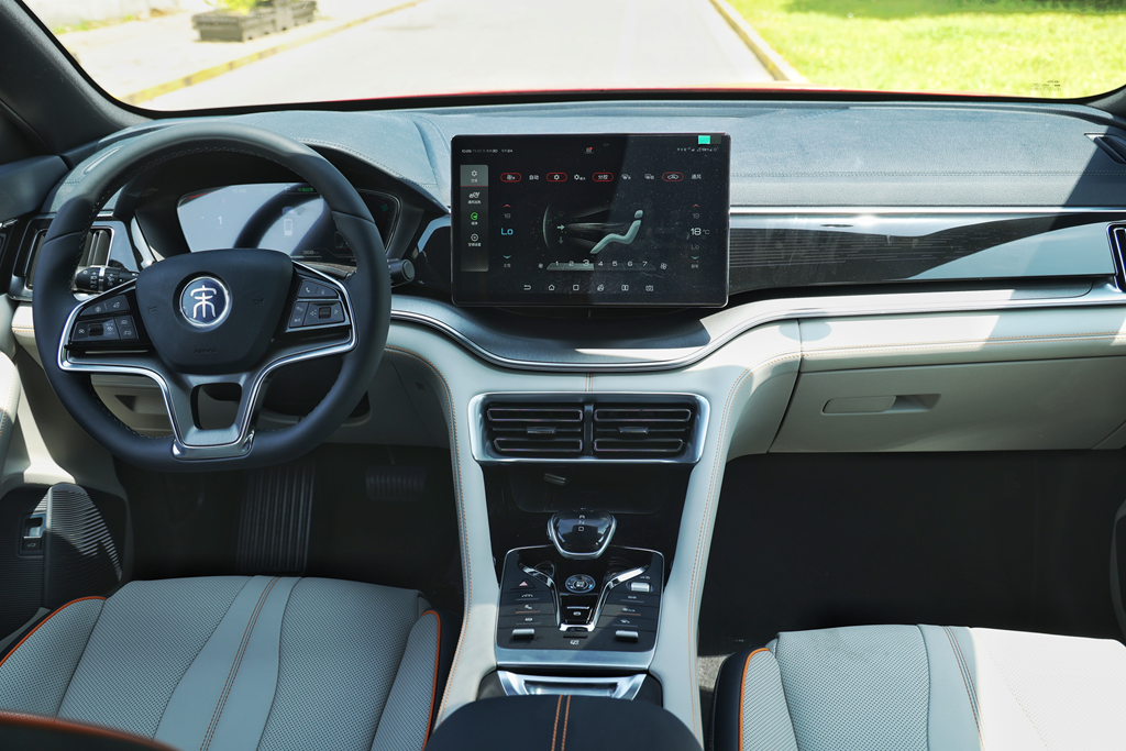 刀片电池加持比亚迪宋plusev会是一台合格的家用车吗