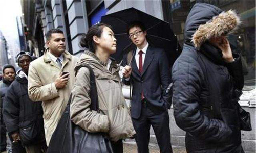 美国疫情很严重，美籍华人为何还不回国？