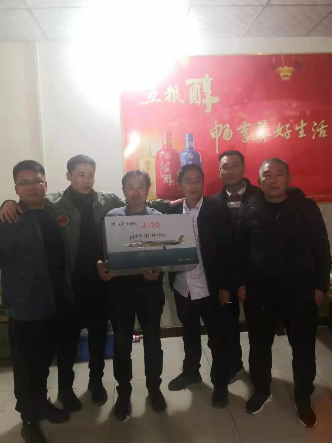 ����ѧ��Ѧ��ΪĸУ����ս����ģ�ͣ�����ѧУ���߳��廪����ѧ��