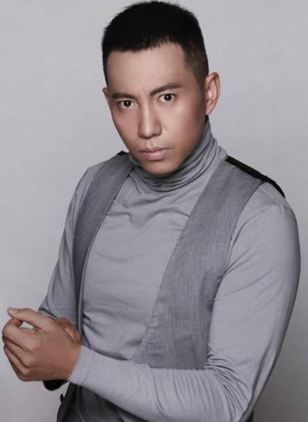 他演活了特種兵，因意外淡出熒屏，娶“華箏公主”走上人生巔峰
