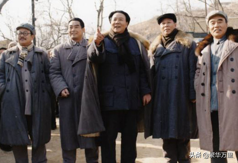 东野102万人，14个纵队，大举南下，一个纵队多少