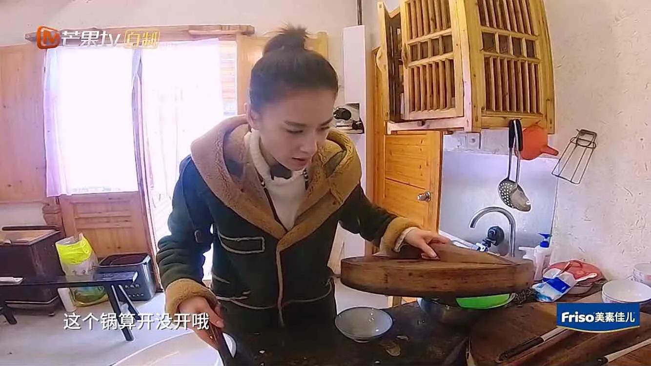 被婆婆“百般维护”的黄圣依：“豪门媳妇”的