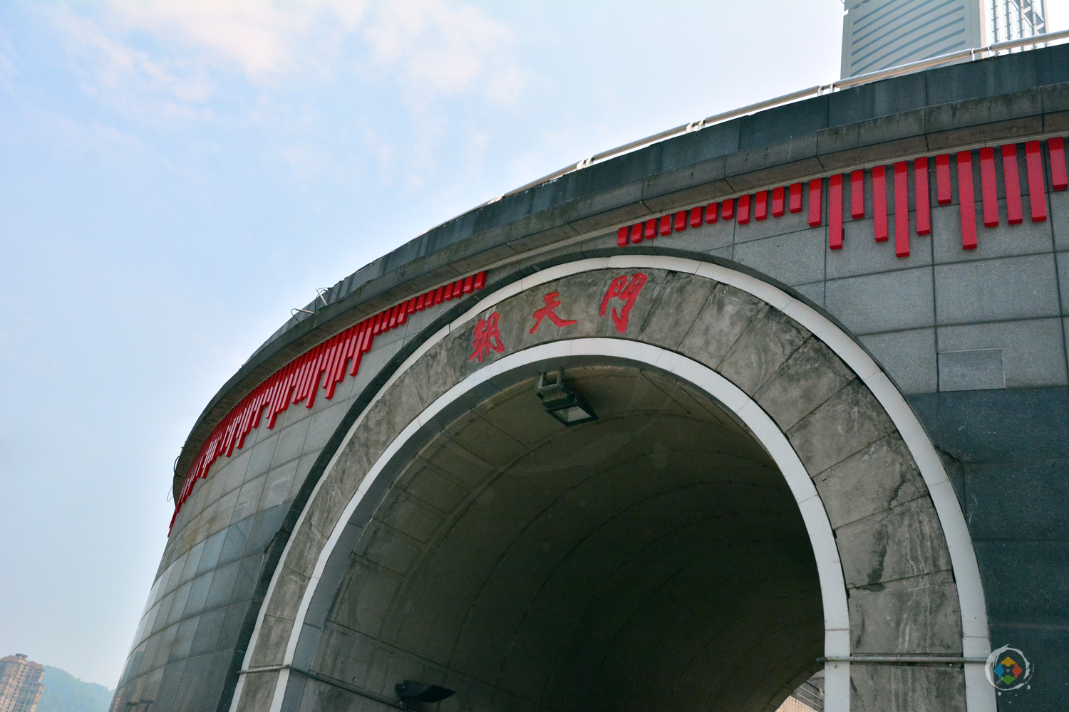 重庆城的日新月异，直辖23年之后，一直在变，却又一直没变