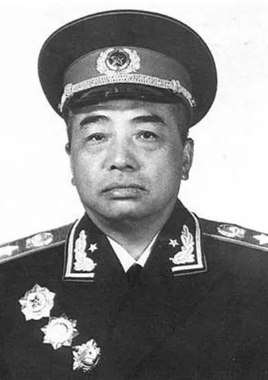 ë��Ӣȥ����֮ǰ����������4�����飬���������Ӳ�������������