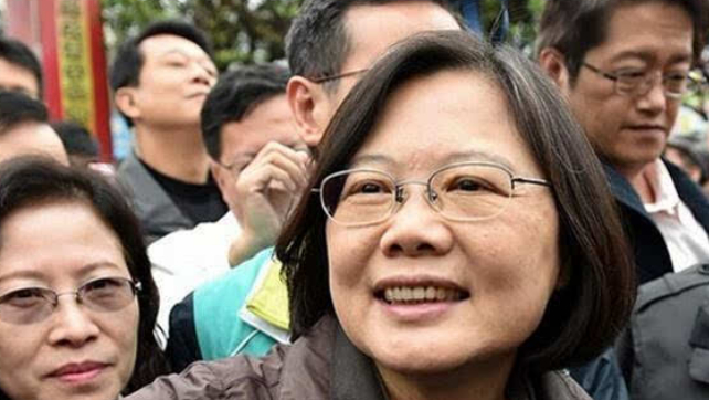 蔡英文要�退了�？ 82%的台灣民眾感到不滿