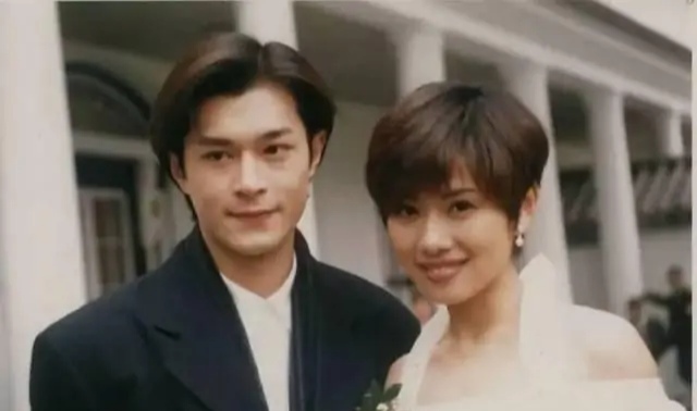 在14亿人面前被婆婆嫌弃10年的陈松伶，你为何还