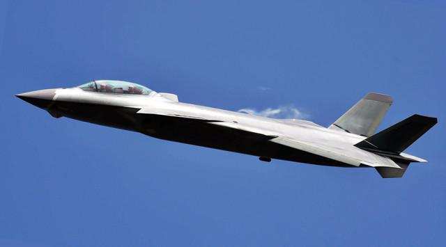 成飞曝光双座歼20，世界首款双座型五代机，将用