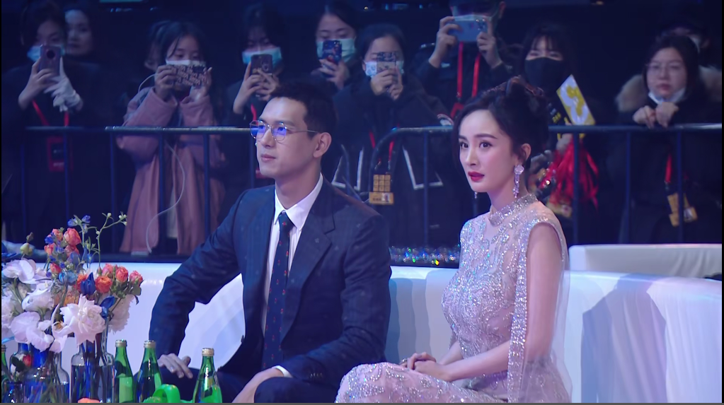 有人暗暗发糖，有人尴尬互动，星光大赏内场真