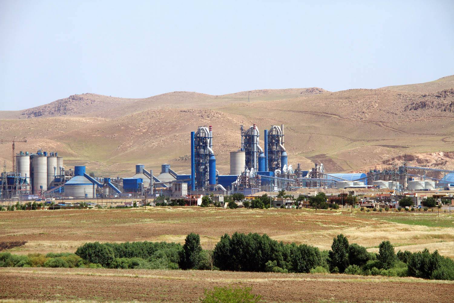 阿帕奇深夜再入叙利亚，接连突破多层封锁，伊