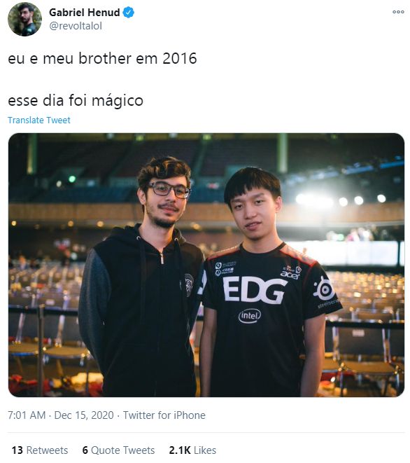 LOL 廠長粉絲Revolta發文曬圖：我和偶像都回來了