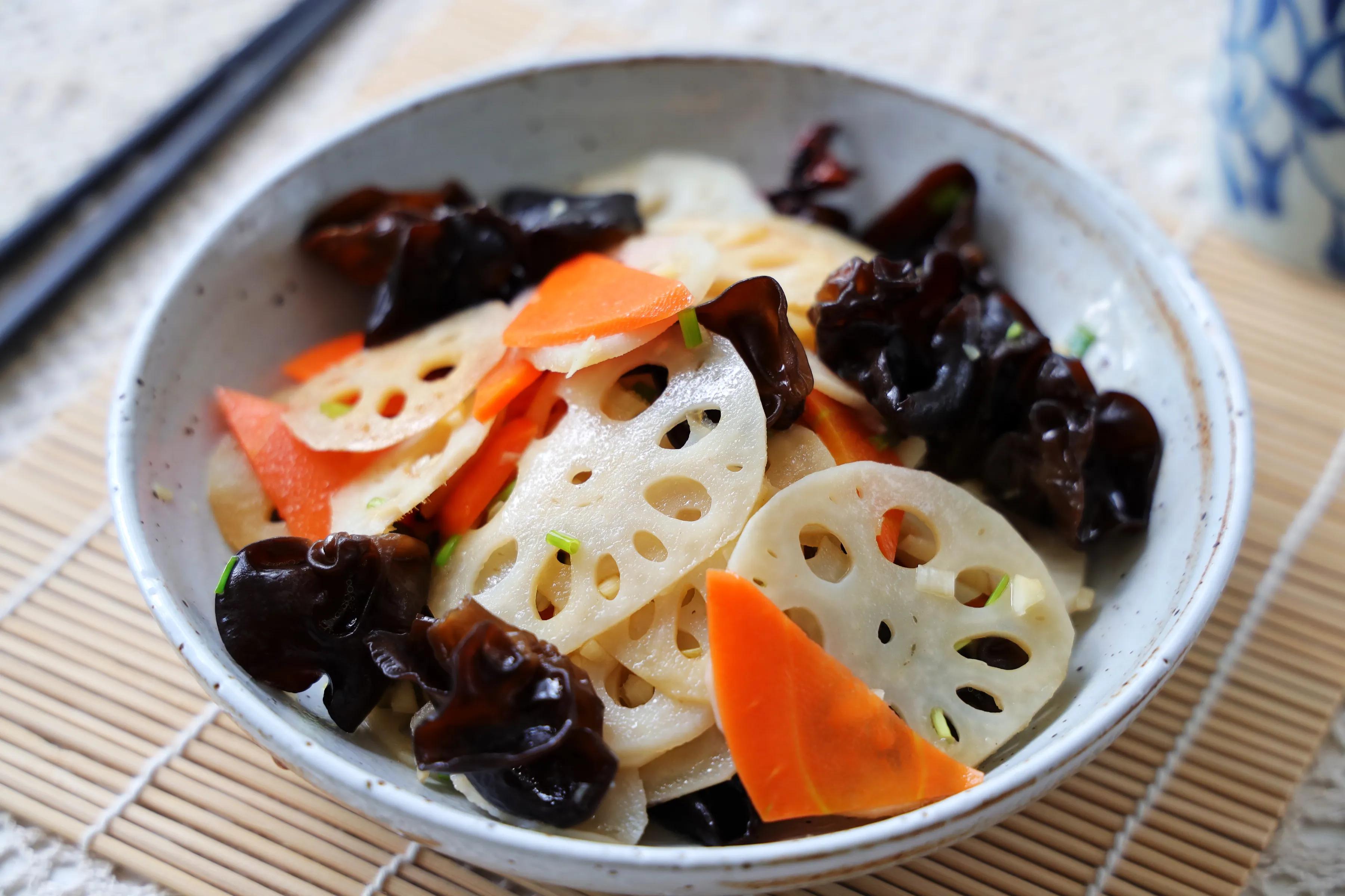 适合秋天吃的5道小菜，营养丰富，做法简单，多吃多健康