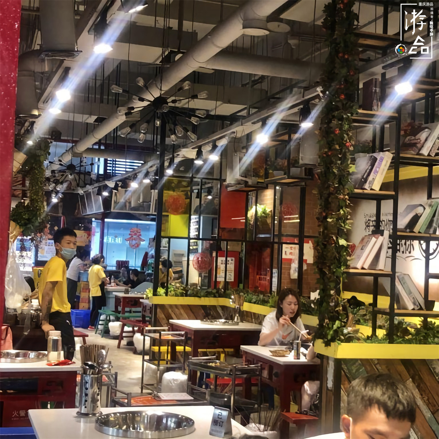 串串为何越来越贵？一个鸡爪串5根竹签，28元只能买5片黄喉