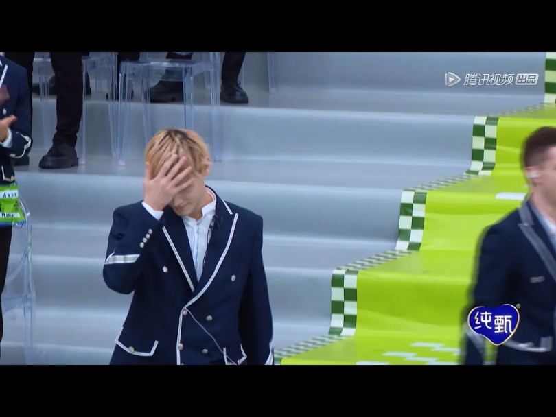 "Achieve 4 " A class player is washed out " green 3 " first C not pass in and out, this year choose show is good fan