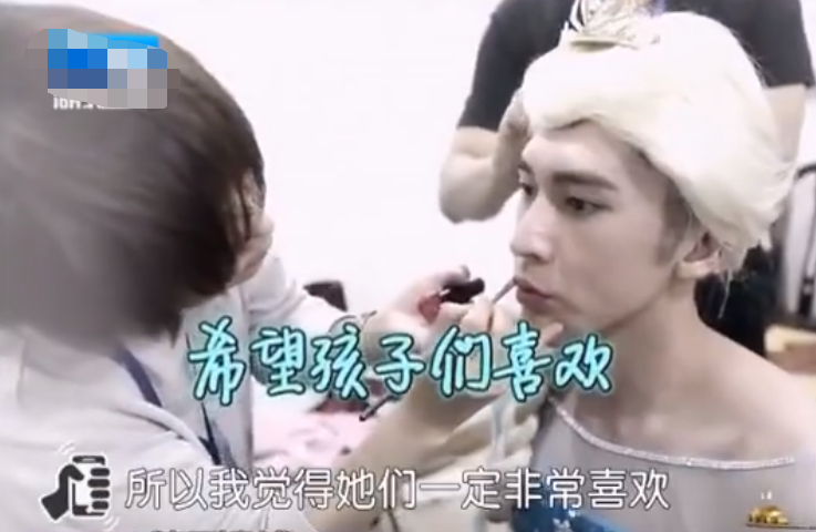 钟丽缇写诗表白丈夫，字里行间暗藏心酸，姐弟恋真的不行了？