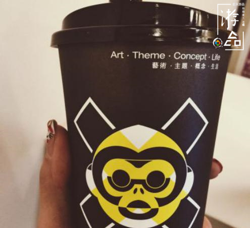 重庆老牌咖啡馆“奇丑的猴子”，人均30元送杯子，把耿直贯彻到底