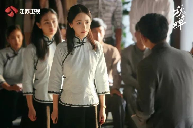 任嘉伦新剧《秋蝉》开播，网友：期待很久了！