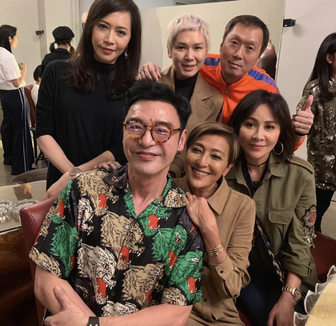 鐘鎮濤曬照慶68歲生日，范姜安排派對製造驚喜，仨女兒伴隨慶生