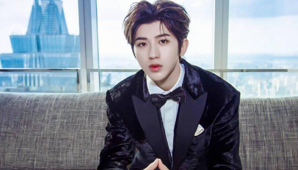 娱乐圈里“零绯闻”的四位人气男星，李现上榜