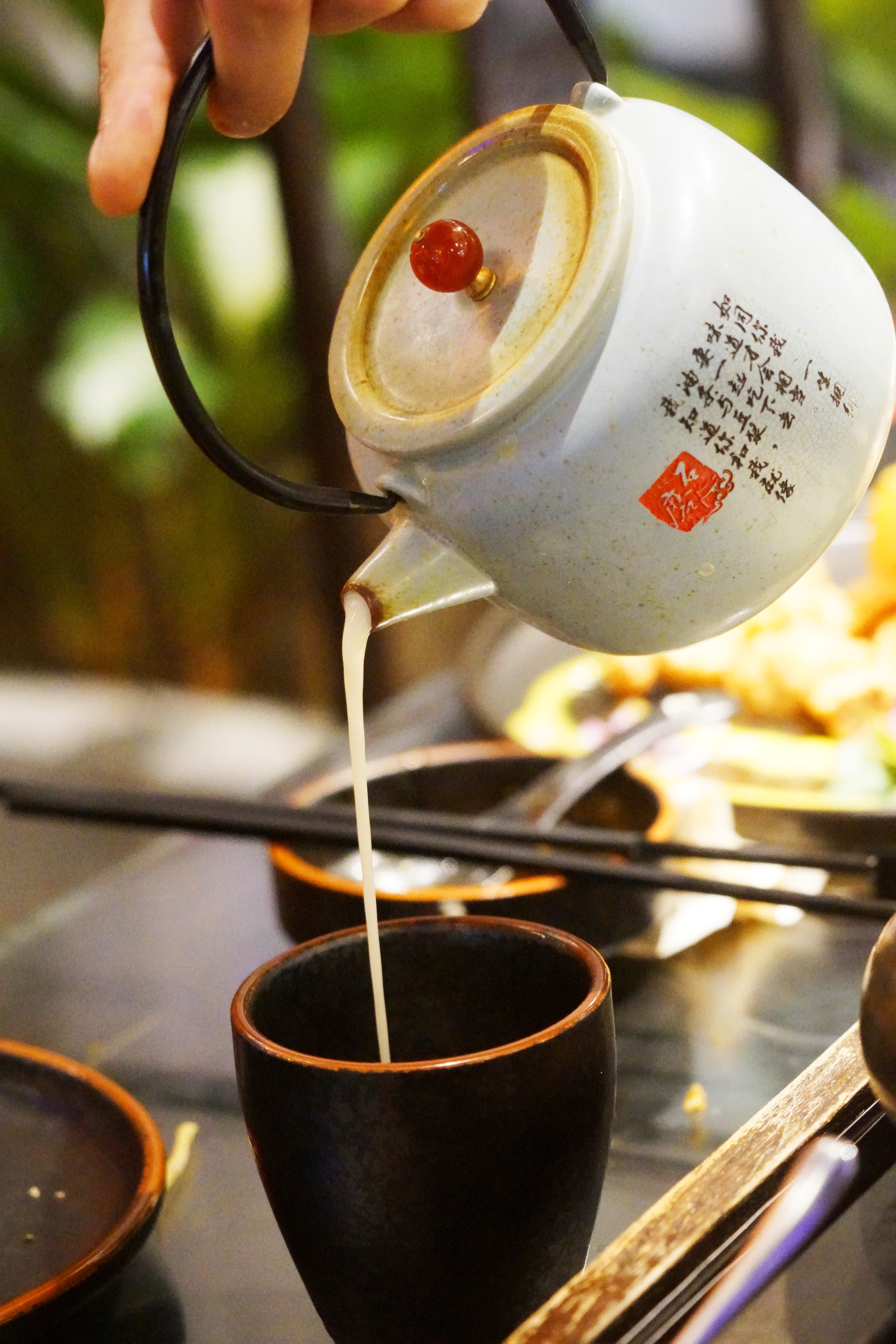 冬天旅行首选目的地，三亚吃喝玩乐全攻略，给你最悠闲的海岛时光