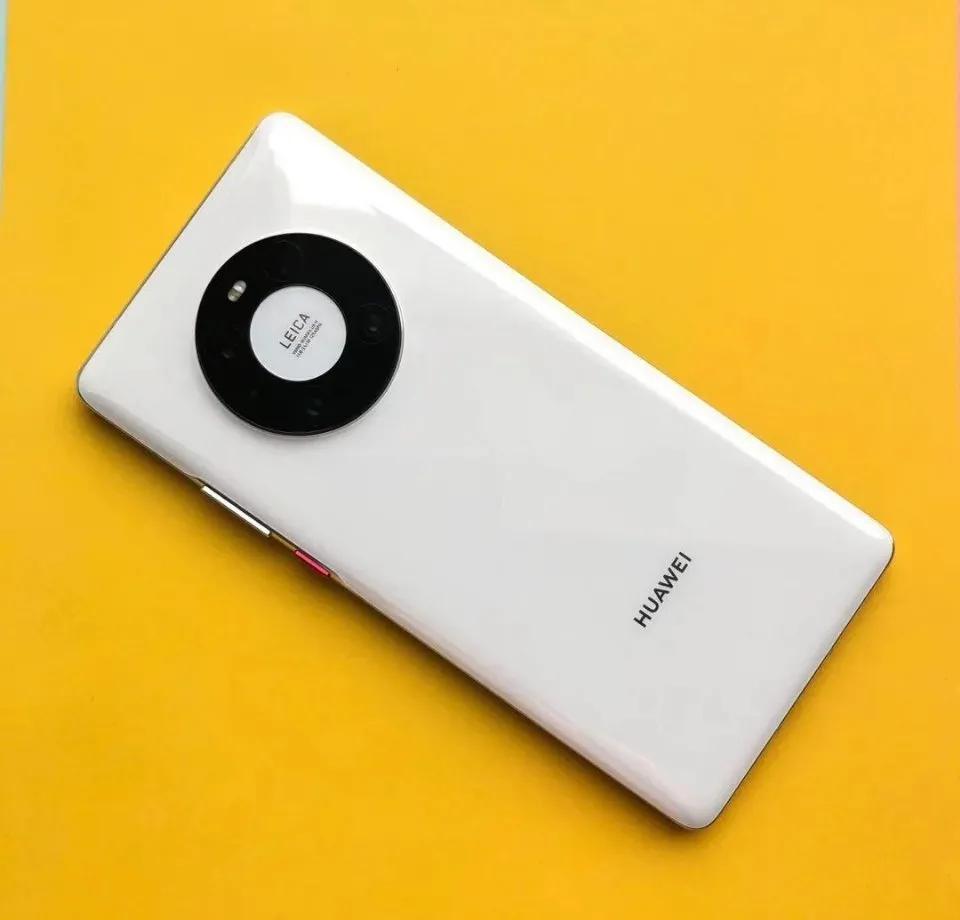 为什么P40Pro降价都快卖不动了，而华为Mate40Pro涨价却还能畅销
