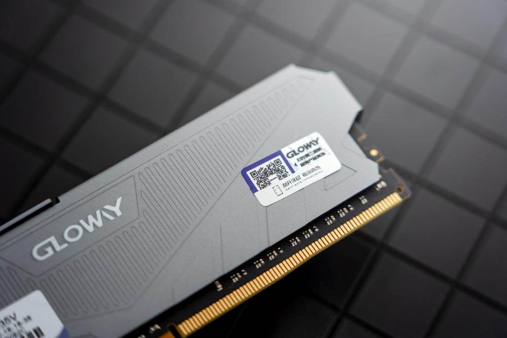 光威“天策”DDR4內(nèi)存條評(píng)測(cè)：有了國(guó)產(chǎn)內(nèi)存，都漲了，就內(nèi)存不漲